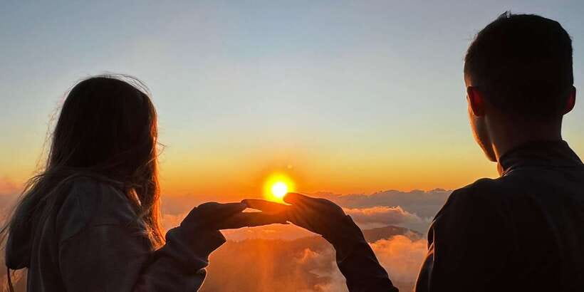 2 days 1 Night Camping at Mount Batur for sunset & sunrise - Dinner, campfire, and how the night on Batur feels