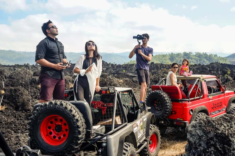 Bali/Mount Batur: Private Sunrise Jeep Tour & Hot Spring - Volcano Views and Lava Terrain: What Makes the Jeep Portion Special