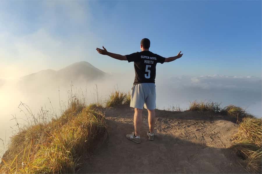 Bali: Mount Batur Sunrise Hike Including Transfer & All Cost - The trek up Mount Batur: easy walking, then stair climbing