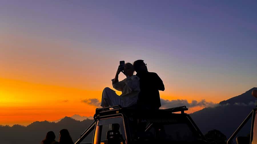 Bali: Mount Batur Sunrise Jeep Tour with Jungle Swing - Morning Start: How the Jeep Sunrise Works Without a Hike