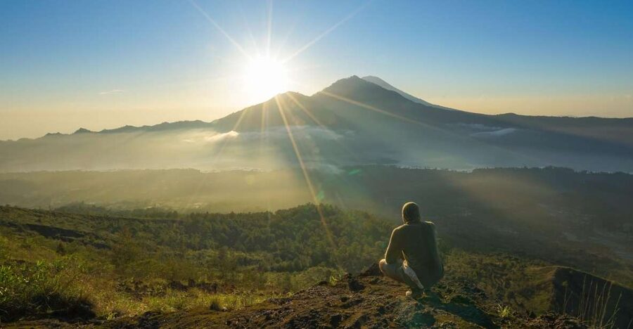 Bali: Mount Batur Sunset Trek with Picnic - Post-Trek Comfort at Mt Batur Lounge: Showers and Hot Drinks