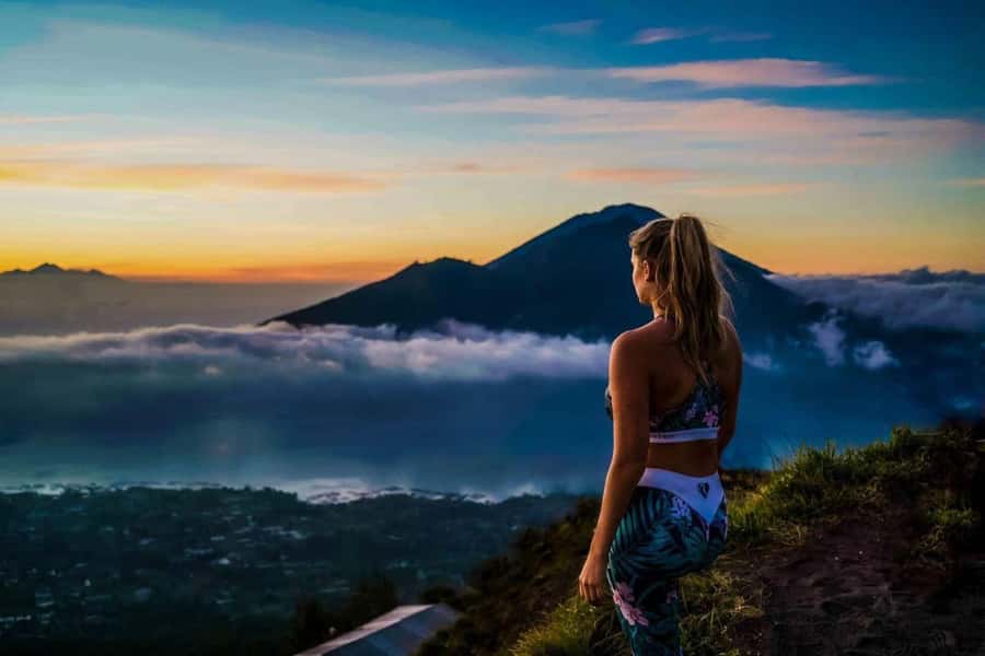 Bali: Mt Batur Sunrise Trek & Taman Sari Waterfall Adventure - Summit Timing and the View Over Lake Batur