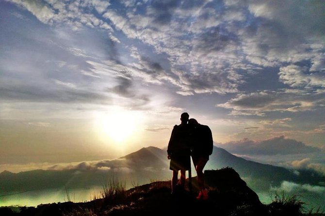 Bali Sunrise Trekking at Mount Batur - Sunrise from the crater rim: what makes Mount Batur special