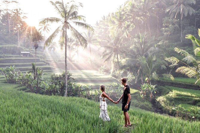 Bali Tour: Cepung Waterfall, Penglipuran Village, & Mt Batur View - Stop 4: Uma Pakel Agro Tourism for Traditional Coffee and Herbal Drinks