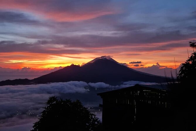 Batur Sunrise Trekking-hot spring-Tegalalang Rice Terraces - Private group pacing, and why it changes the experience