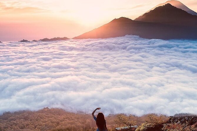 Batur Trekking Sunrise with Breakfast - The climb: 1.5 to 2 hours to the first peak with a local guide
