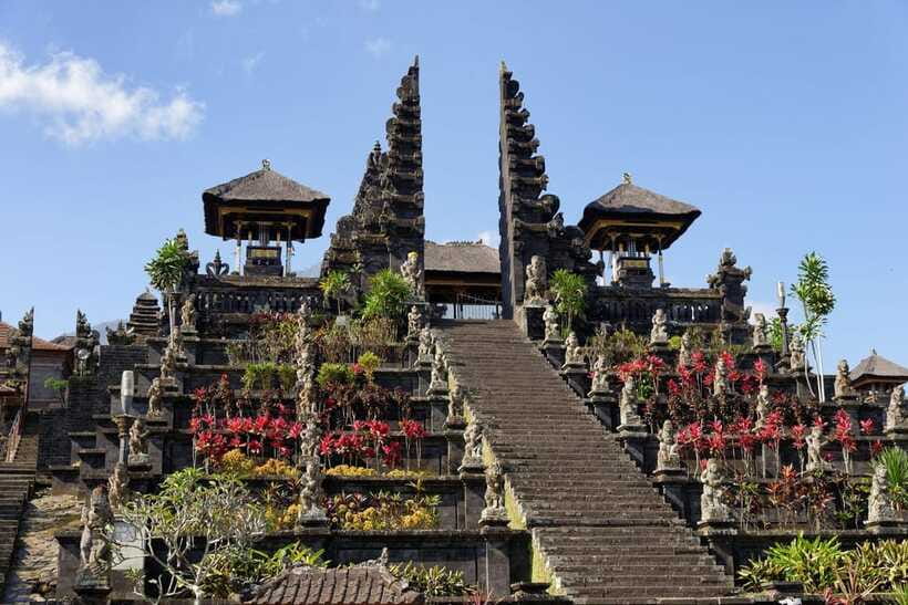 EAST BALI TRIP : BESAKIH TEMPLE/LAKE BATUR/TIRTA EMPUL - Who should book this East Bali day trip