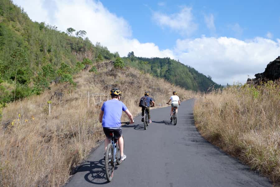 Mount Batur: Black Lava Cycling Tour w/ Natural Hot Spring - Key Things That Make This Tour Worth Your Time