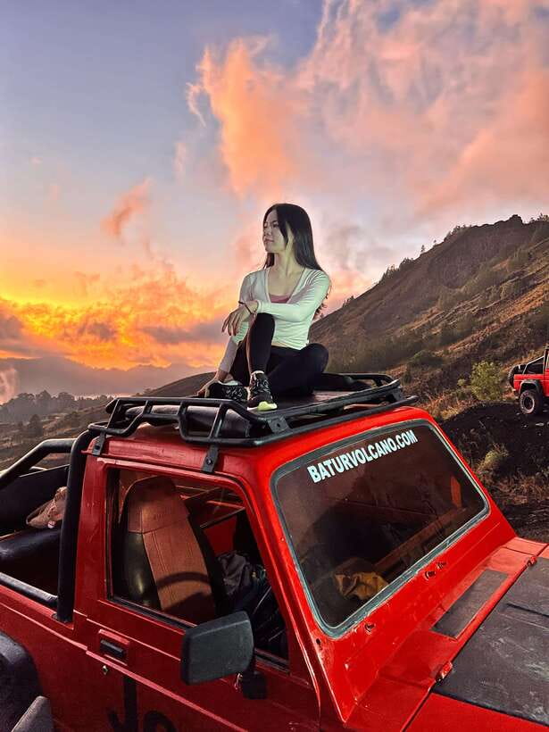 Mount Batur Jeep Sunrise & black lava with breakfast - Your sunrise timing comes with a real reason: breakfast with the view