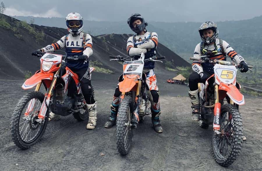 Mount Batur: Sunrise Dirt Bike Trek with Trained Riders - Summit magic: sunrise over Mount Batur, plus the volcano triangle