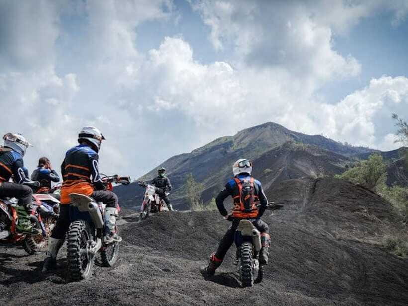Mount Batur: Sunrise Dirt Bike Trek with Trained Riders - Breakfast stop and volcano viewpoints, where the short hike pays off
