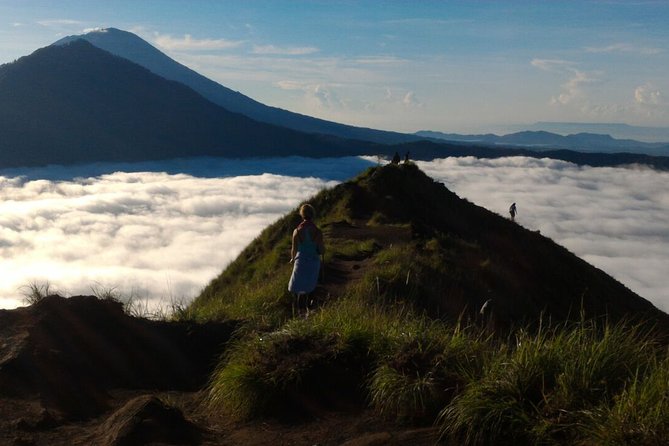 Mount Batur Sunrise Hike and Natural Hot Spring Option - Natural Hot Springs at the Foot of Mount Batur, and the Crowd Factor