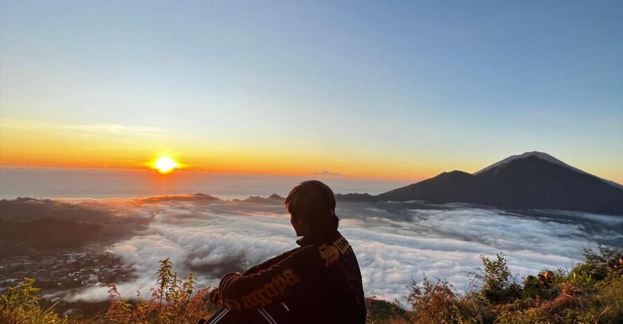 Mount Batur Sunrise Hike Breakfast & Hotel transfer - Around the crater: guided sightseeing and time to linger