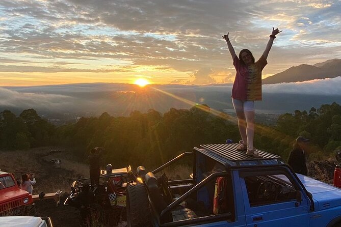 Mount Batur Sunrise Jeep Private Tour With Breakfast - Exploring Black Lava and Black Sand at 7:00am