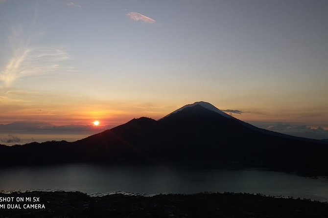 Mount Batur Sunrise Trek with Natural Hot Spring - All Inclusive - Who this Mount Batur sunrise hike fits best