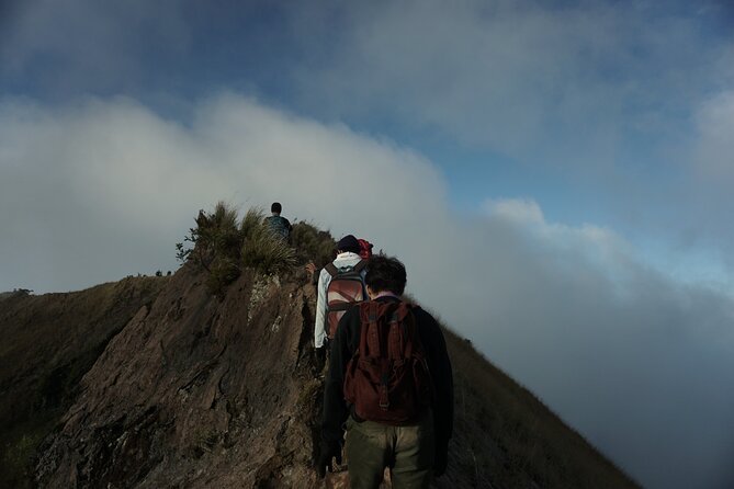 Mount Batur Sunrise Trekking in Bali - Breakfast, Mini Picnic Treats, and Fuel for the Descent