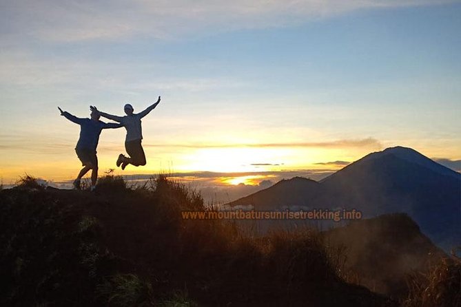 Mount Batur Sunrise Trekking (Private Tour and Breakfast at Restaurant) - Mount Batur in the dark: what the climb feels like and how guides help
