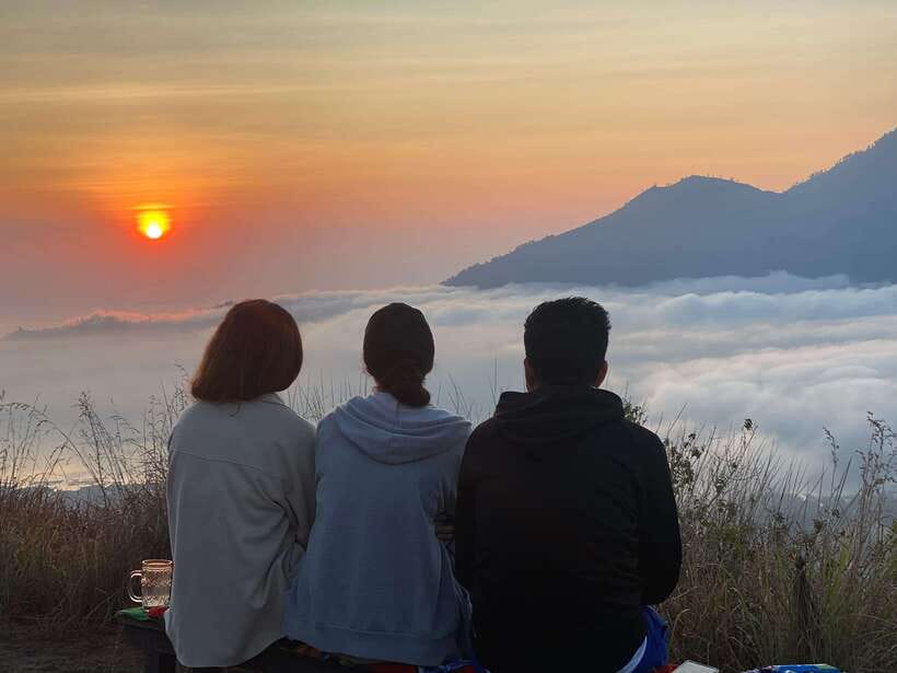 Mount Batur Sunset Trekking And Natural Hot Spring Tour - The Coffee Plantation Stop: More Than a Fuel Break