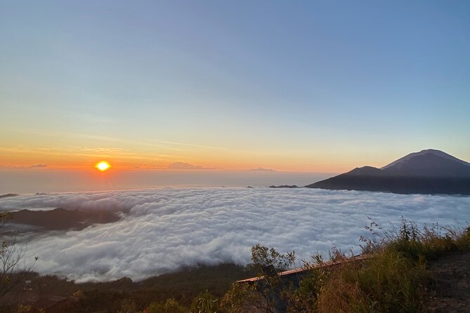 Mount Batur Trekking and Natural Hot Spring - All Inclusive Tour - Summit breakfast and the volcanic steam moment