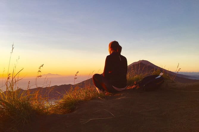 Sunrise Hike + Breakfast with Local Guide & Hotel Pickup - Who this sunrise trek suits best