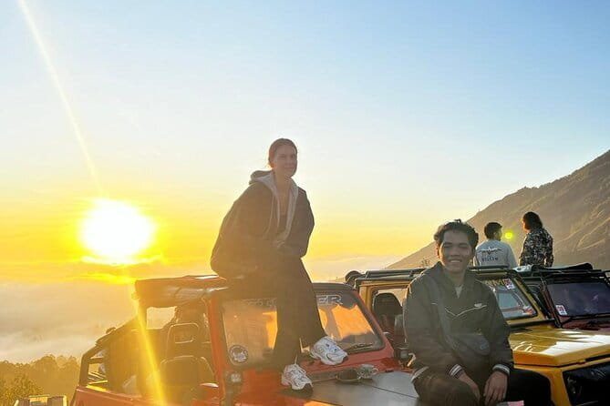 Sunrise Jeep and Hot spring at the Batur Volcano - Pickup, Breakfast, and the Switch From Car to Jeep