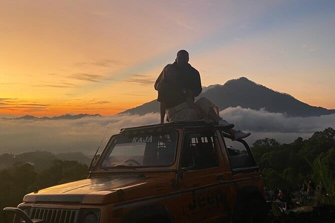 Sunrise + Jeep + Photographer - Volcanic terrain time: black lava and sand around 1,663 m