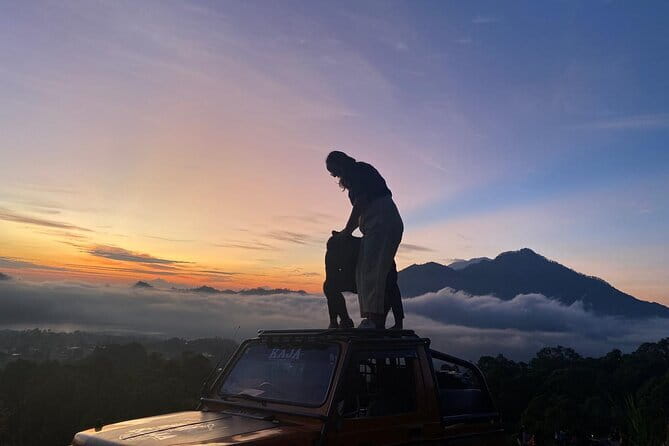 Sunrise + Jeep + Photographer - Riding up to sunrise, what the jeep experience actually feels like