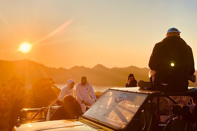 Sunrise Jeep Tour and Hotspring Experience in Batur Kintamani - Getting ready for the cold: the real sunrise tip