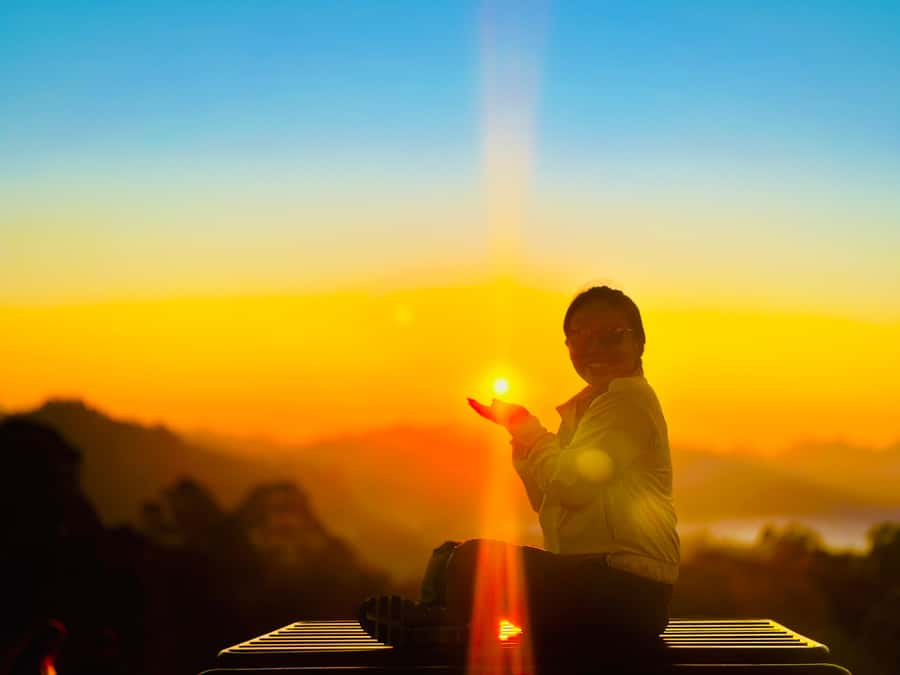 Sunrise Jeep Tour Mount Batur & Hot Spring (Private Tour) - The Mount Batur Sunrise Moment: Lake Views and a Real Viewpoint Plan