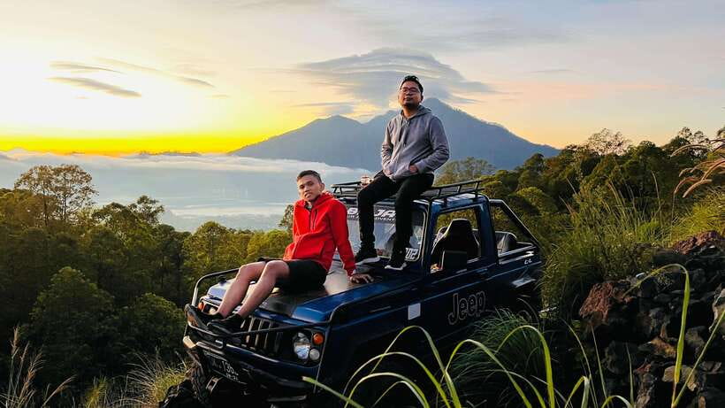 Ubud: Mount Batur Jeep Sunrise, Hot Spring in one day - Coffee plantation stop: what’s included, and what to double-check