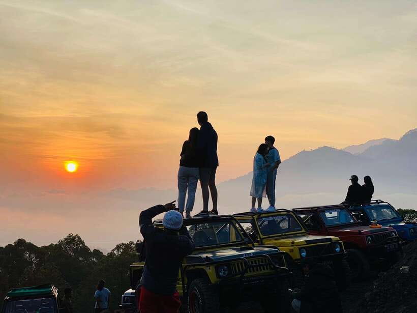 Ubud: mount.batur sunrise jeep with breakfast and hot spring - Volcanic hot springs at the crater area: what to expect and what to pack